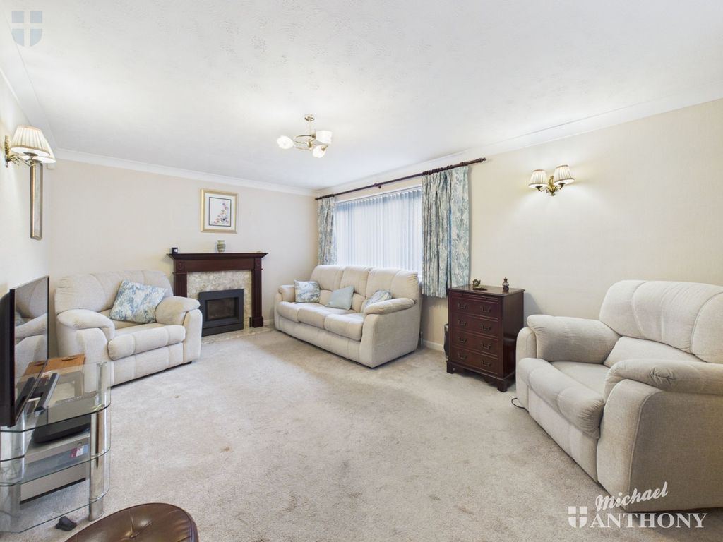 Property photo 2 of 15 Cam03852G0-Pr0823-Still001
