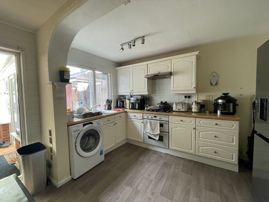 Property photo 2 of 13