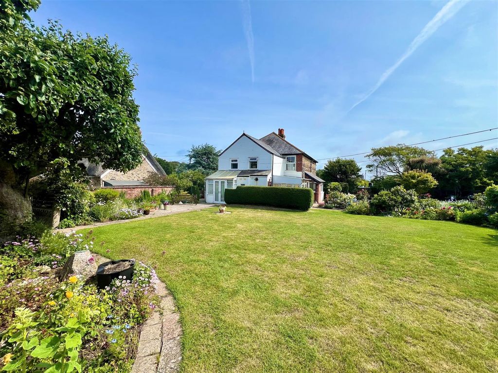 Property photo 2 of 15