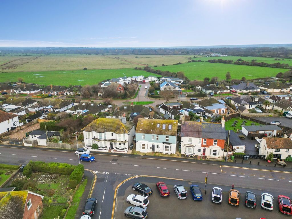 Property photo 2 of 38