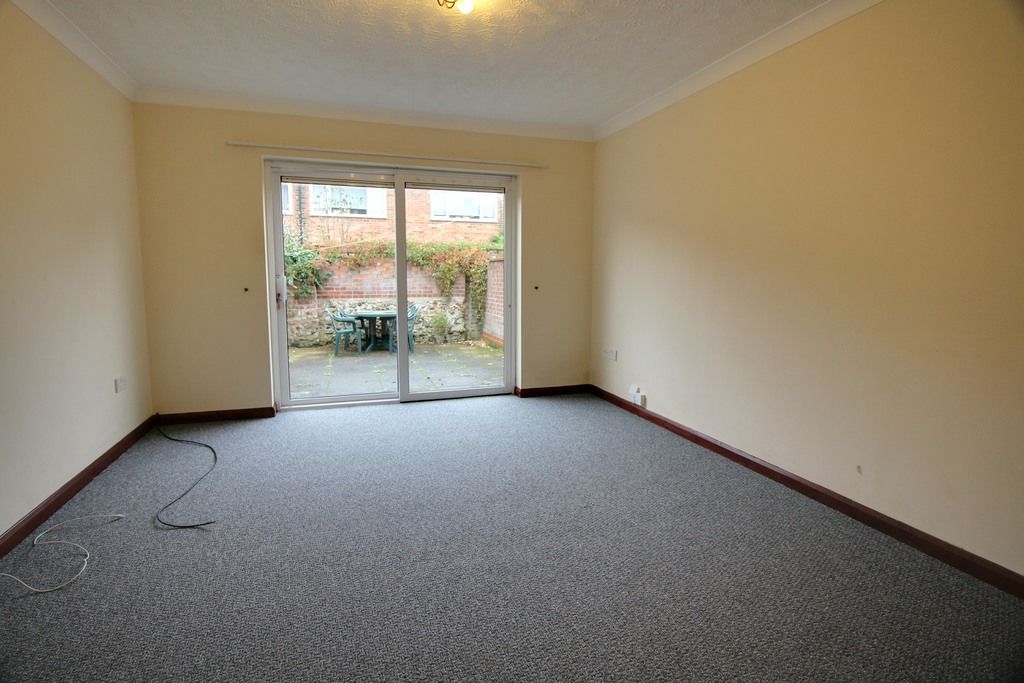 Property photo 3 of 8