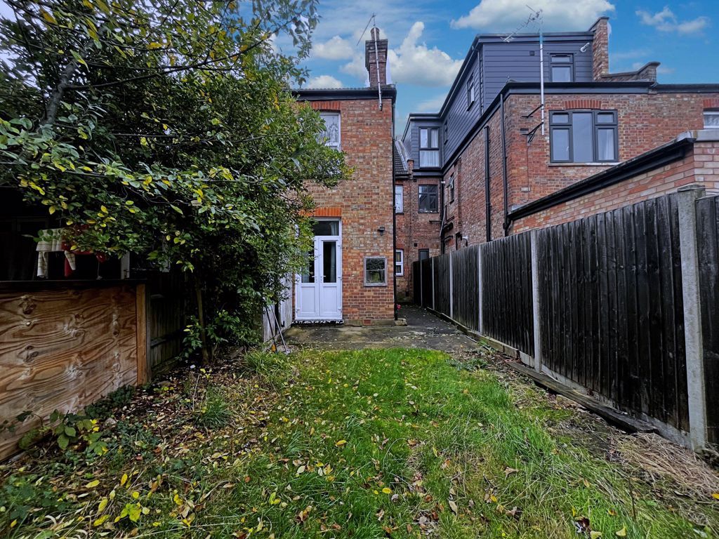 Property photo 3 of 9 Photo 2