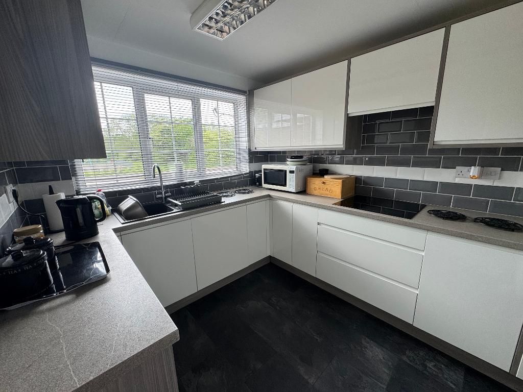 Property photo 2 of 15 Kitchen