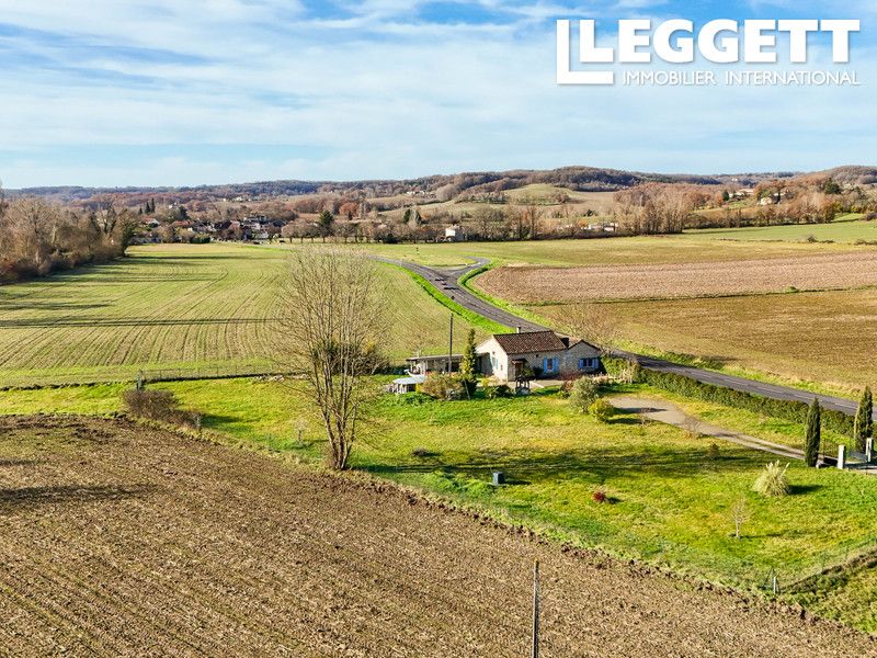 Property photo 2 of 10