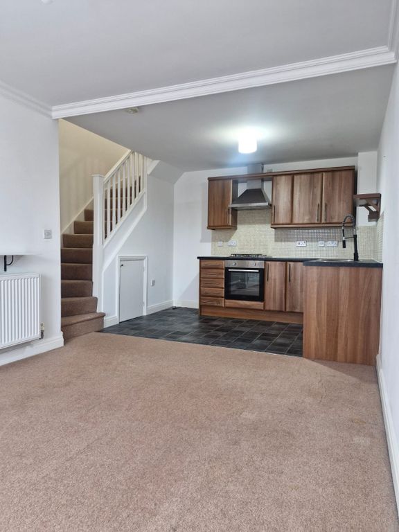 Property photo 2 of 9 Gallery