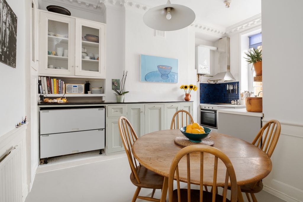 Property photo 3 of 21