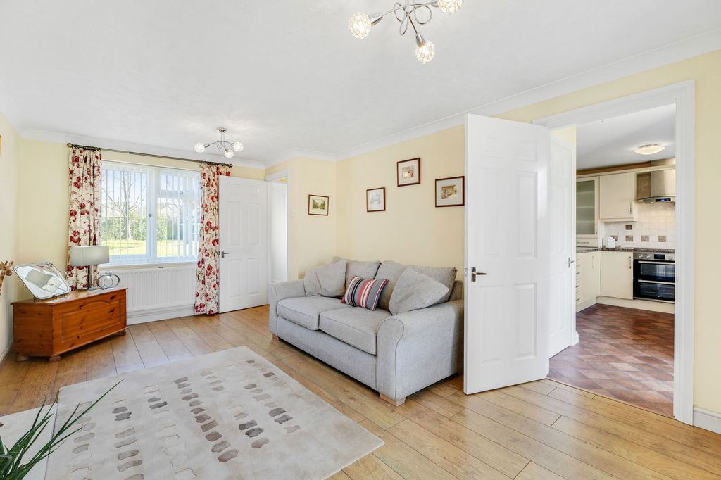 Property photo 3 of 22