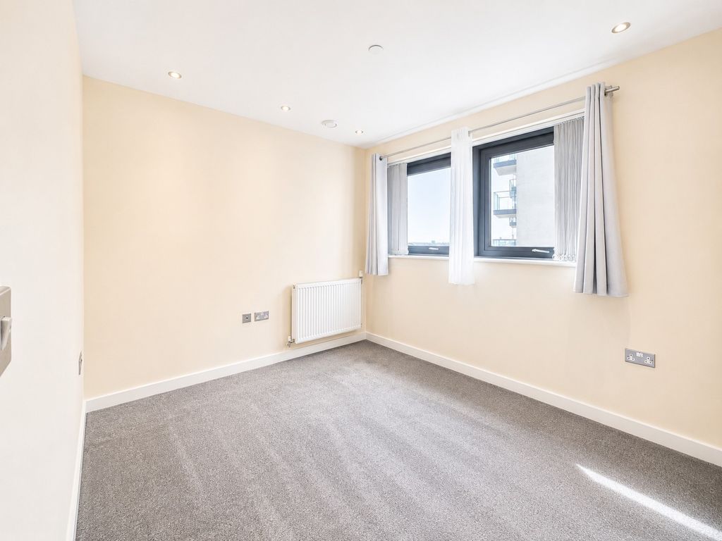 Property photo 3 of 7