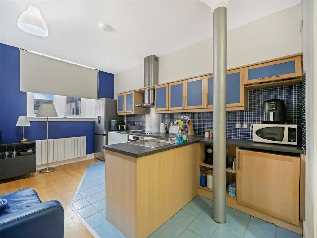 Property photo 3 of 19