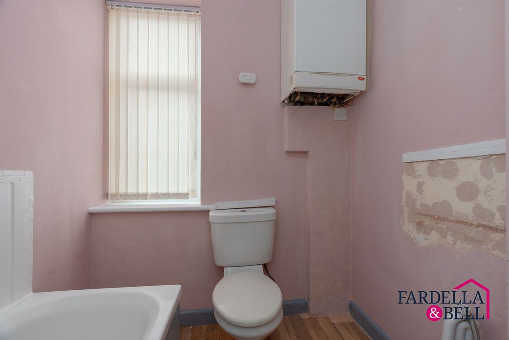 Property photo 3 of 7