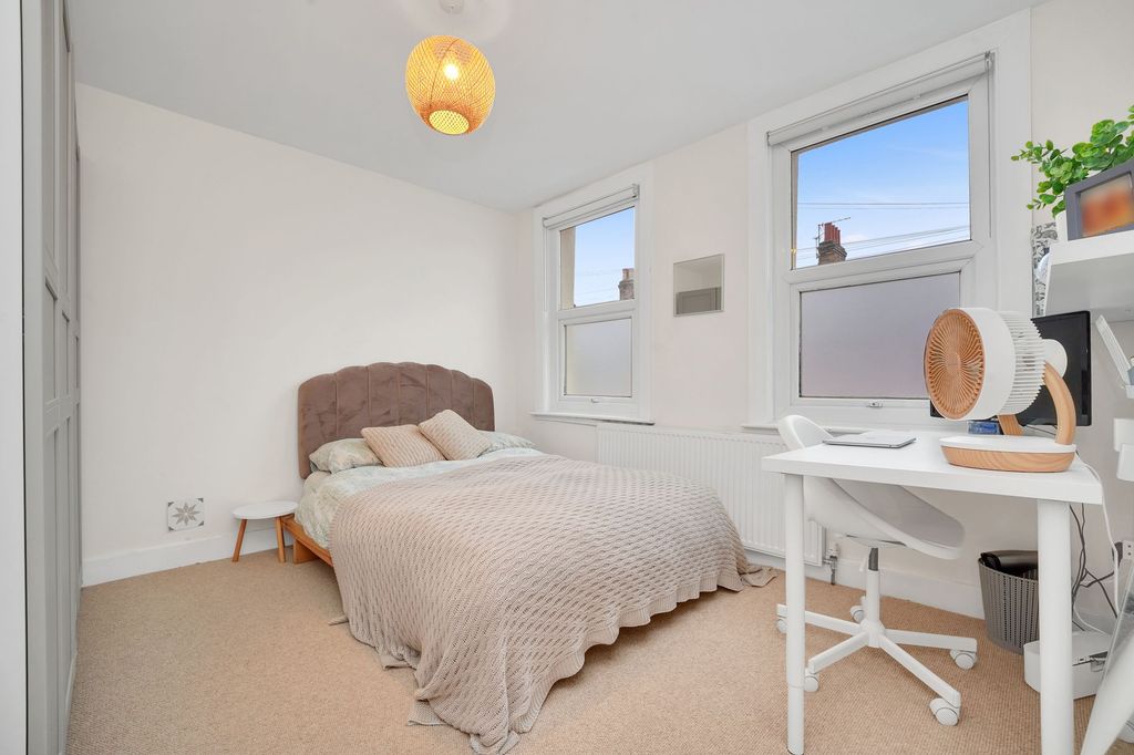 Property photo 3 of 30