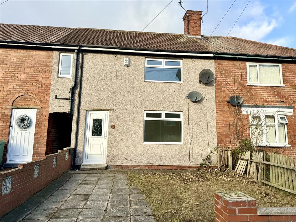 Property photo 1 of 11 External