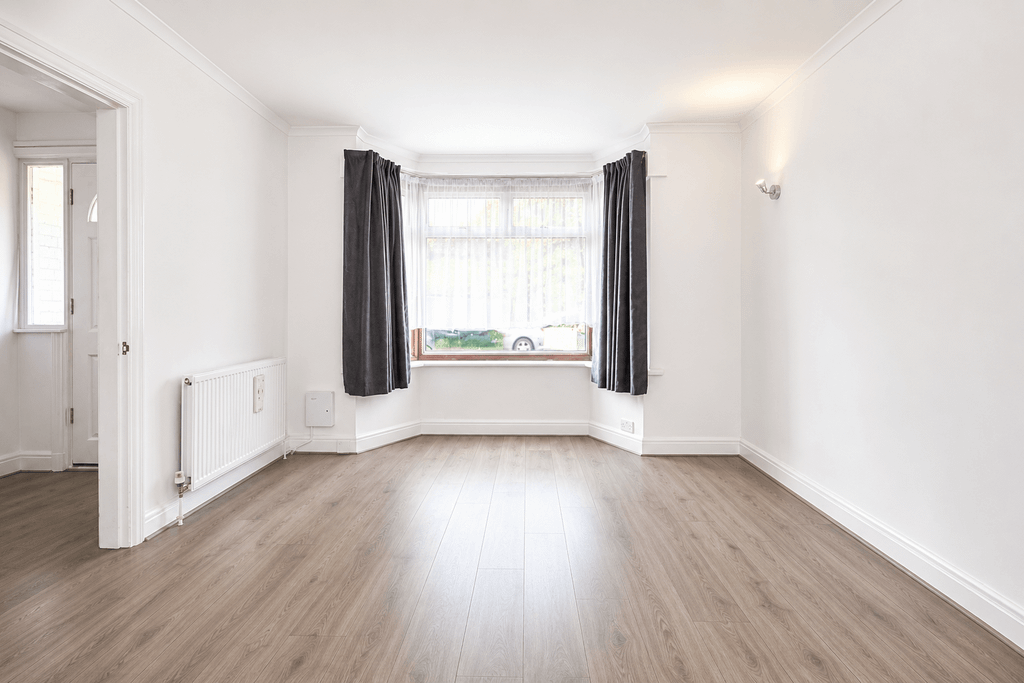 Property photo 3 of 10 Gallery