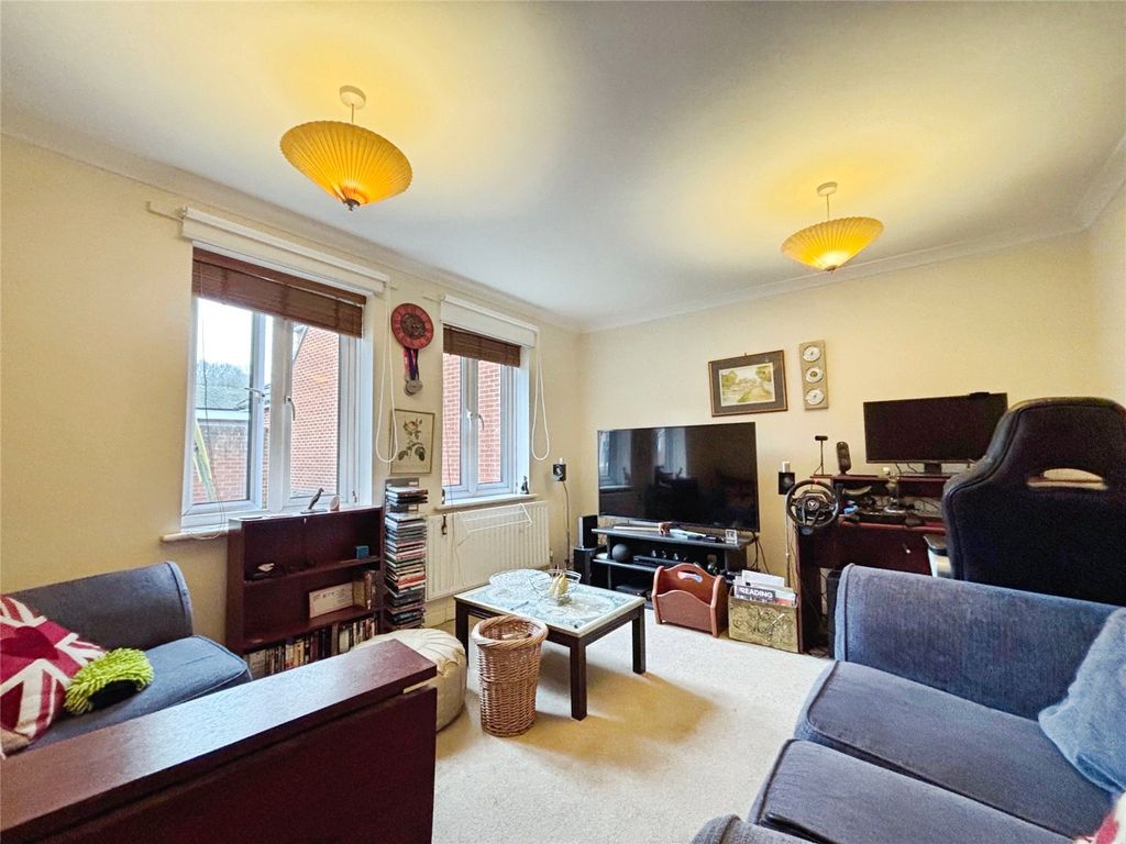 Property photo 2 of 9 Picture No. 04