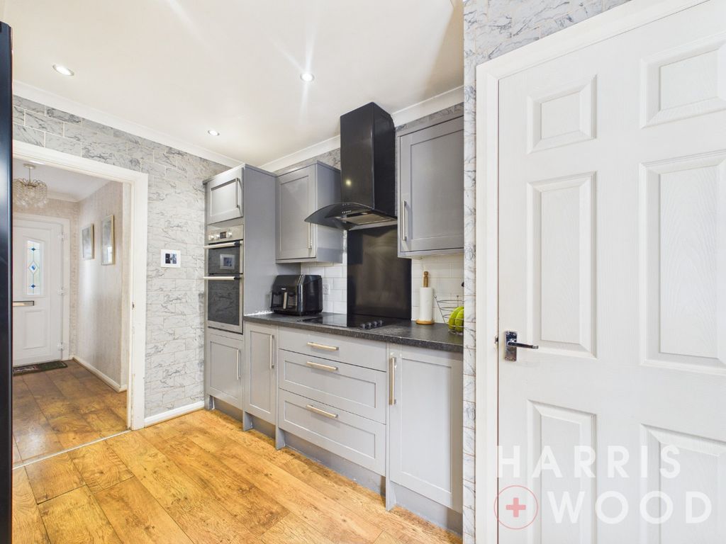 Property photo 2 of 27 5355235