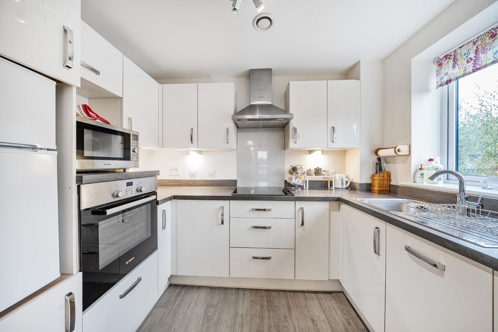 Property photo 2 of 12 Picture No. 05