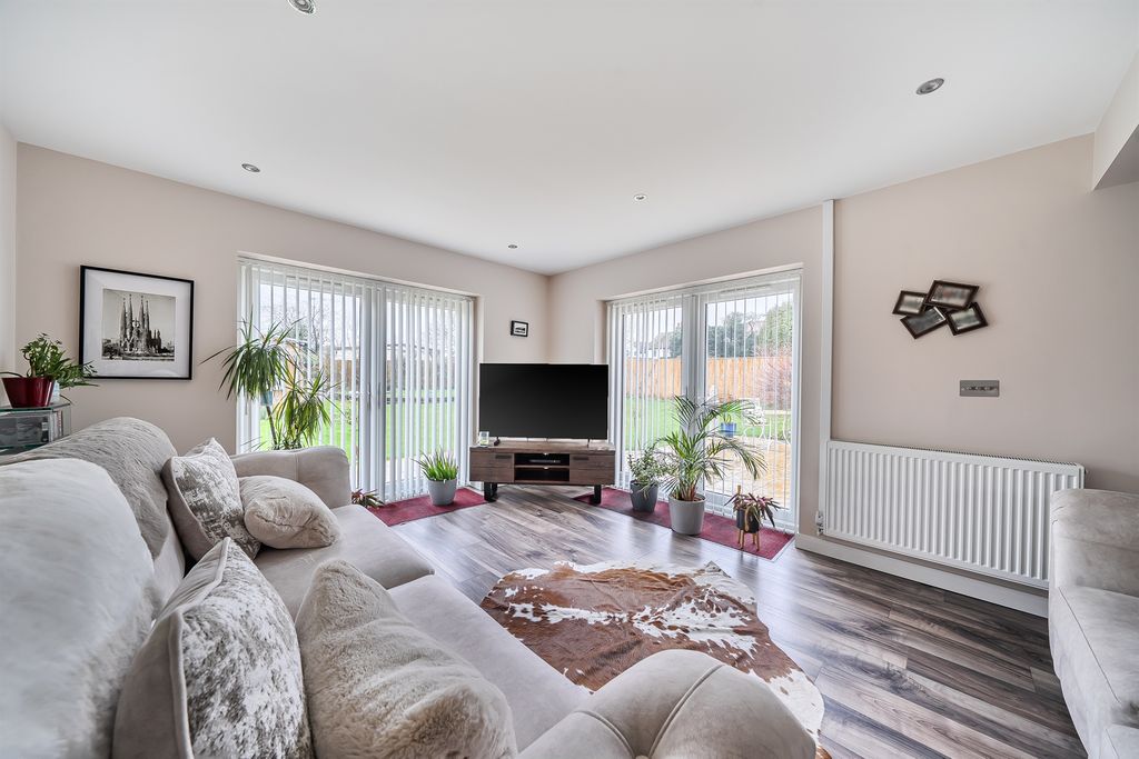 Property photo 2 of 14