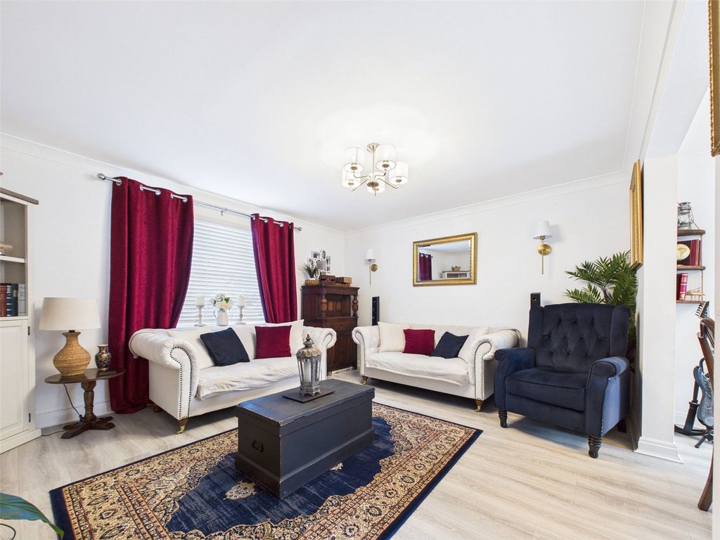 Property photo 3 of 16 Picture No. 03