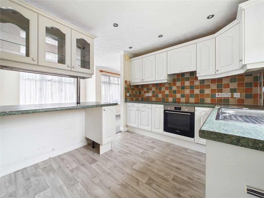 Property photo 3 of 11 Picture No. 06