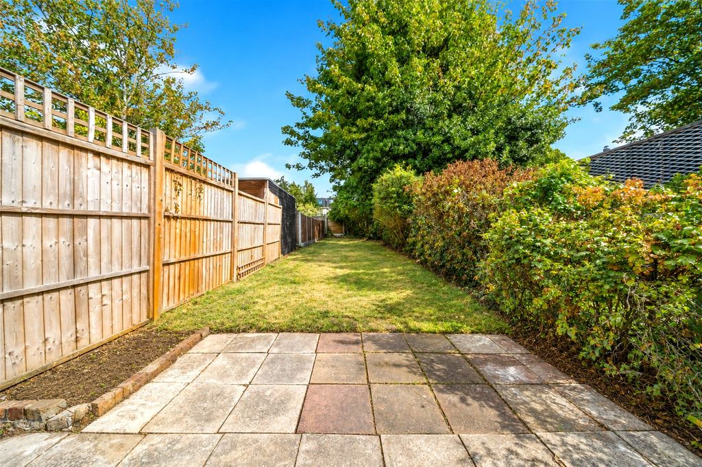 Property photo 2 of 16 Picture No. 30