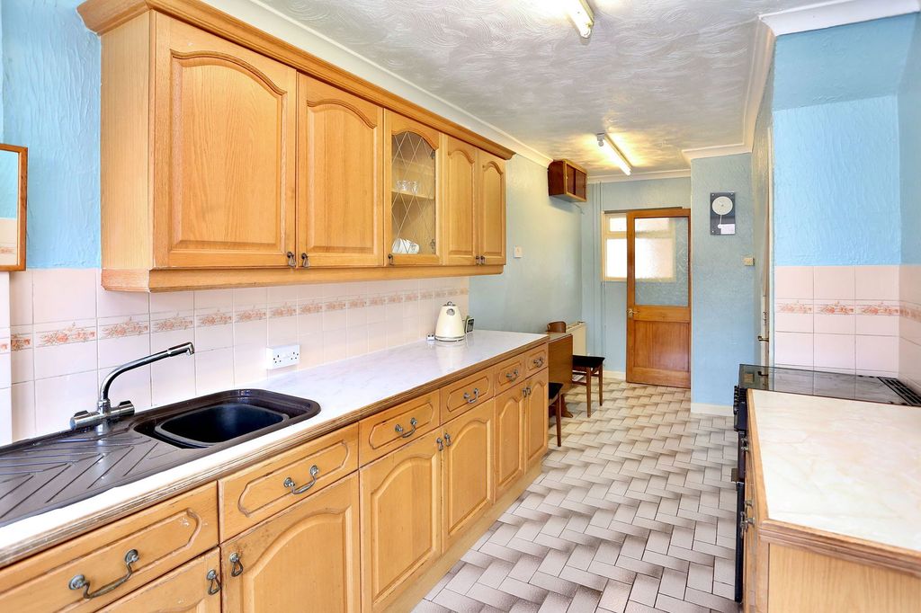 Property photo 2 of 13
