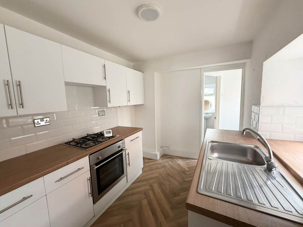 Property photo 1 of 7 New Kit 1