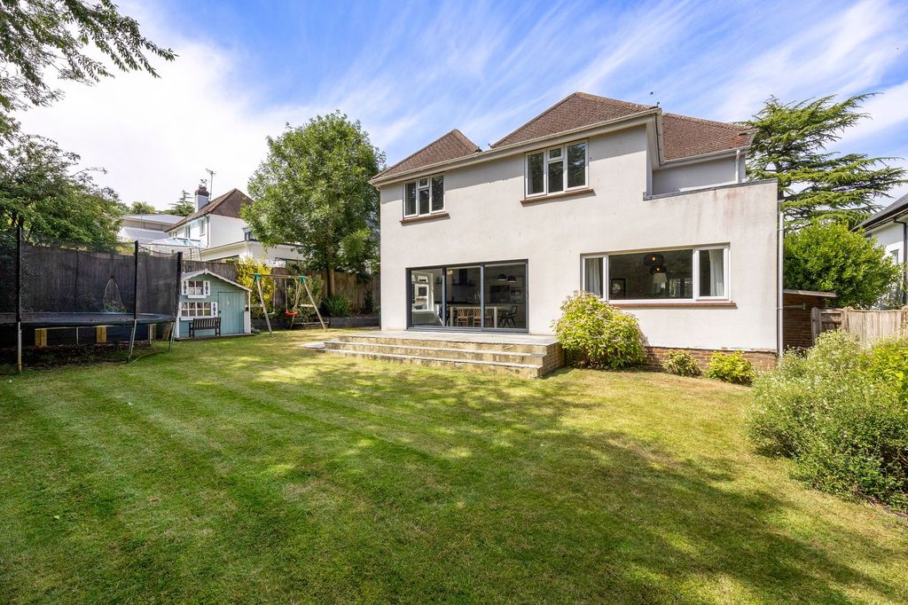 Property photo 2 of 36