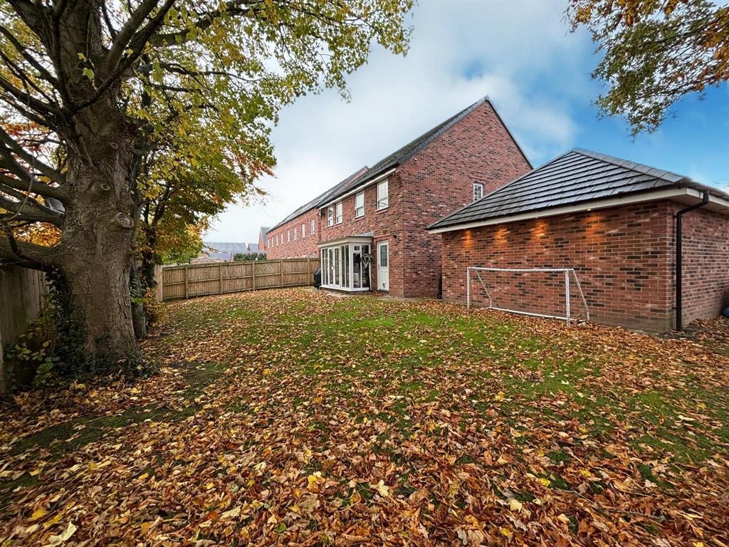 Property photo 3 of 21