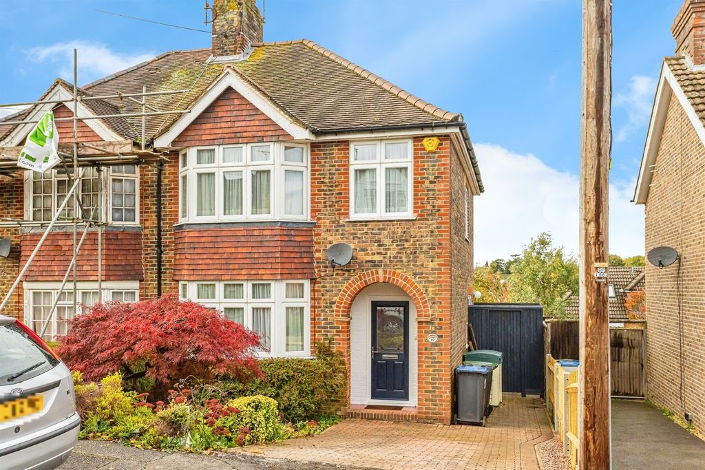 Property photo 1 of 19