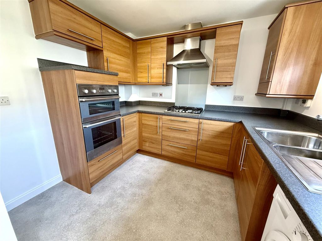 Property photo 1 of 16 Img_2217.Jpg