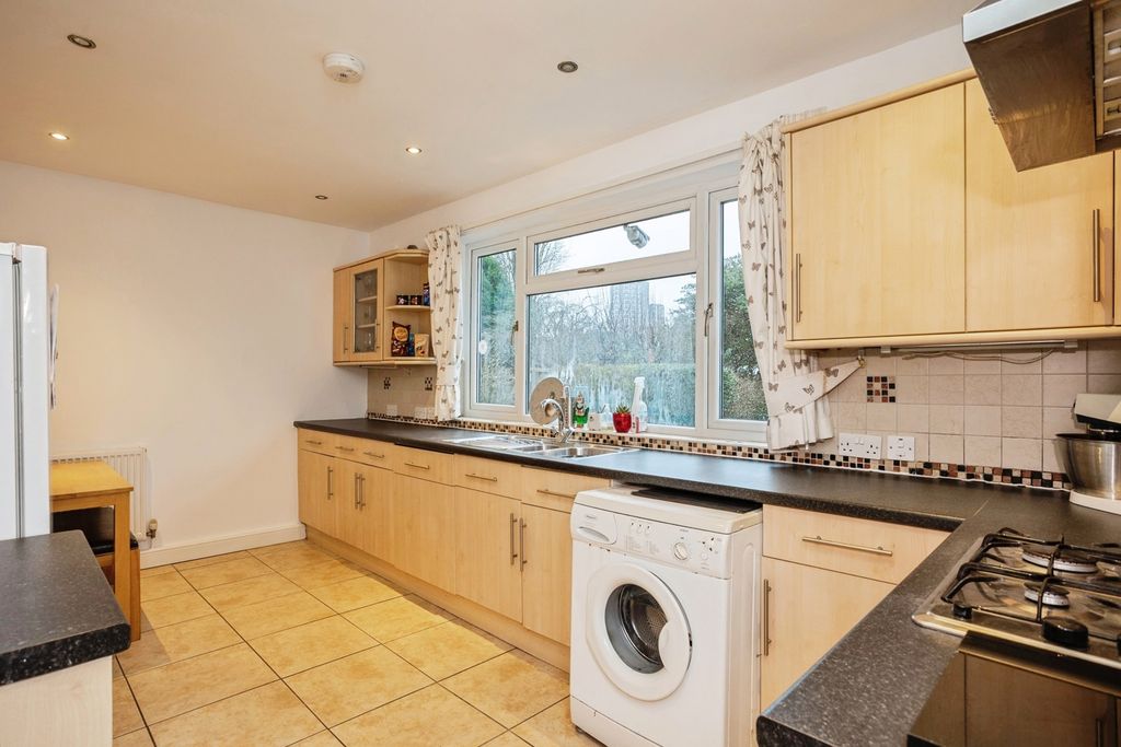 Property photo 3 of 20 Pbox-Img.Jpg