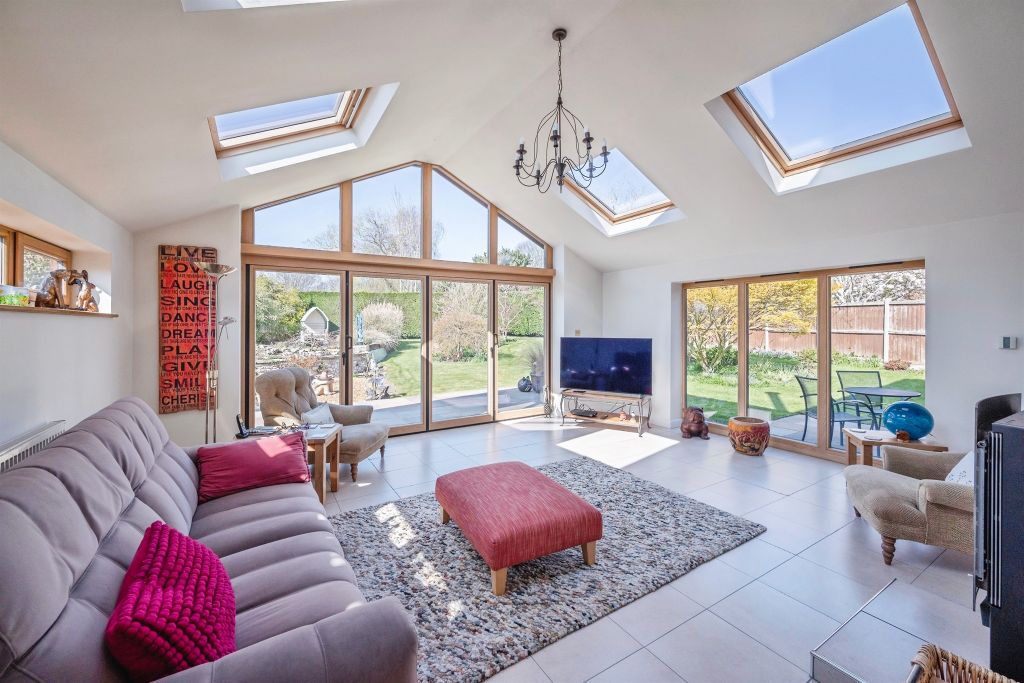 Property photo 3 of 17