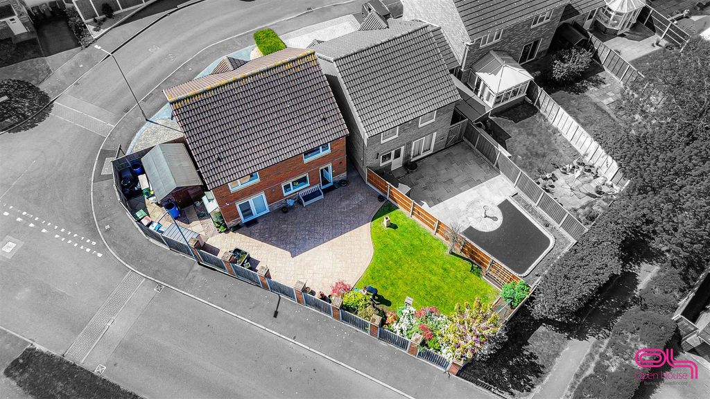 Property photo 1 of 38 Langer Close, Branston (6).Jpg