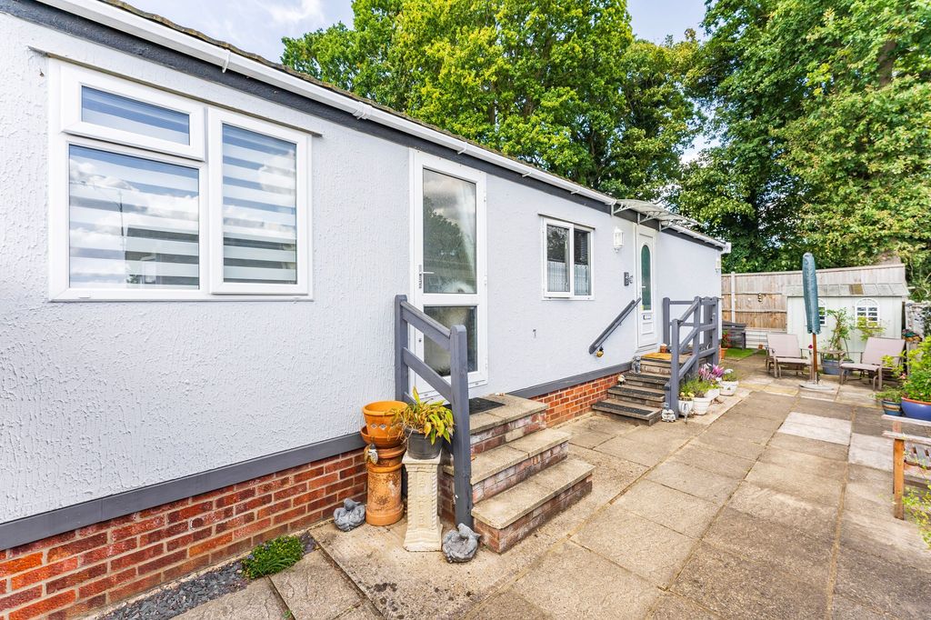 Property photo 1 of 20