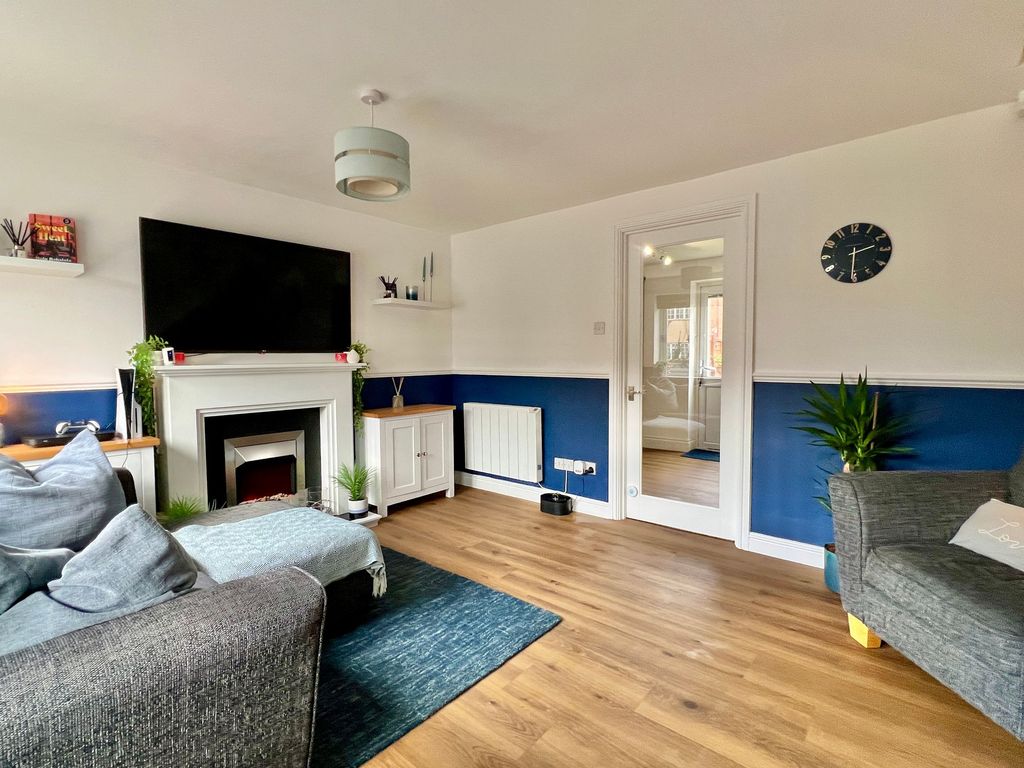 Property photo 3 of 17