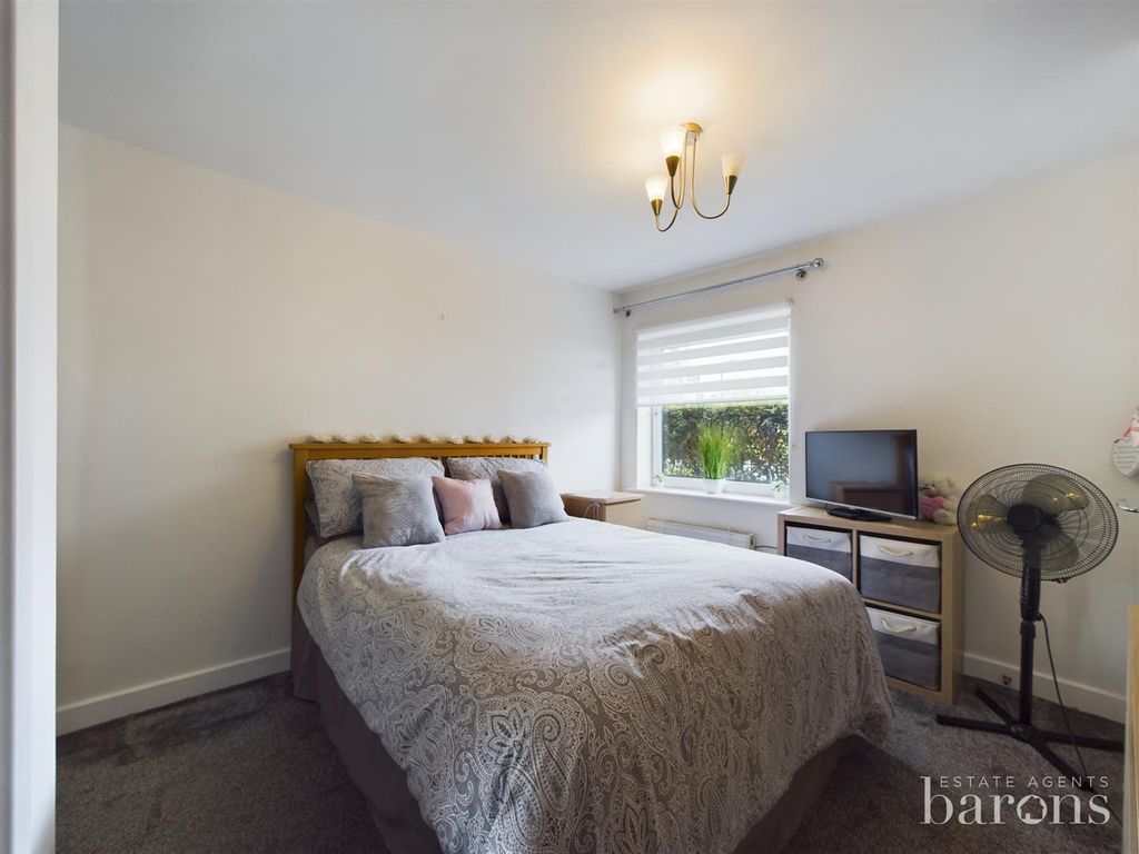 Property photo 3 of 12 Cam01093G0-Pr0257-Still002.Jpg