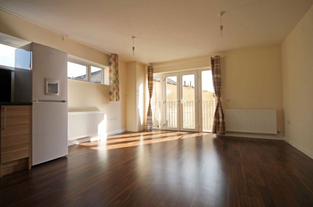 Property photo 3 of 5