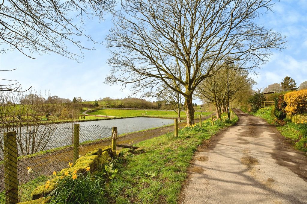 Property photo 2 of 36 Picture No. 29