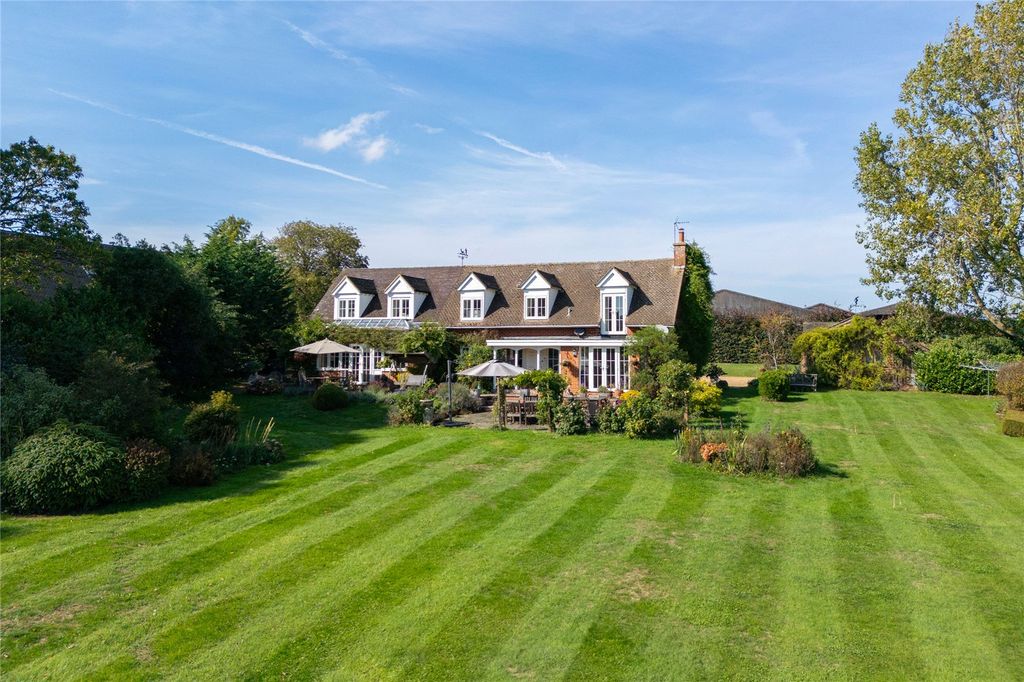 Property photo 1 of 14 Front