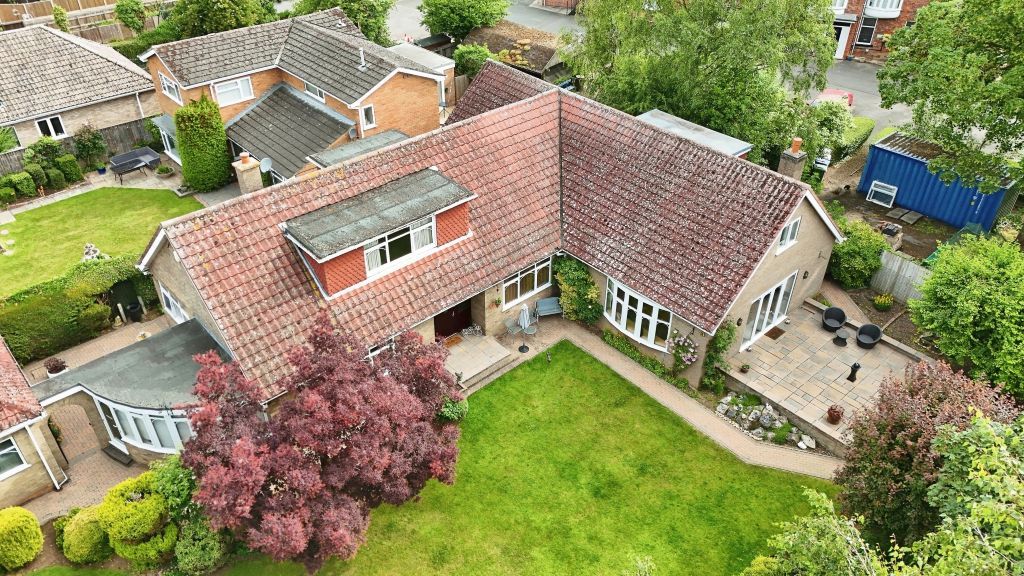 Property photo 2 of 26