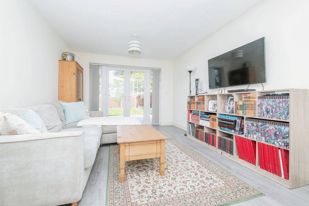 Property photo 2 of 15