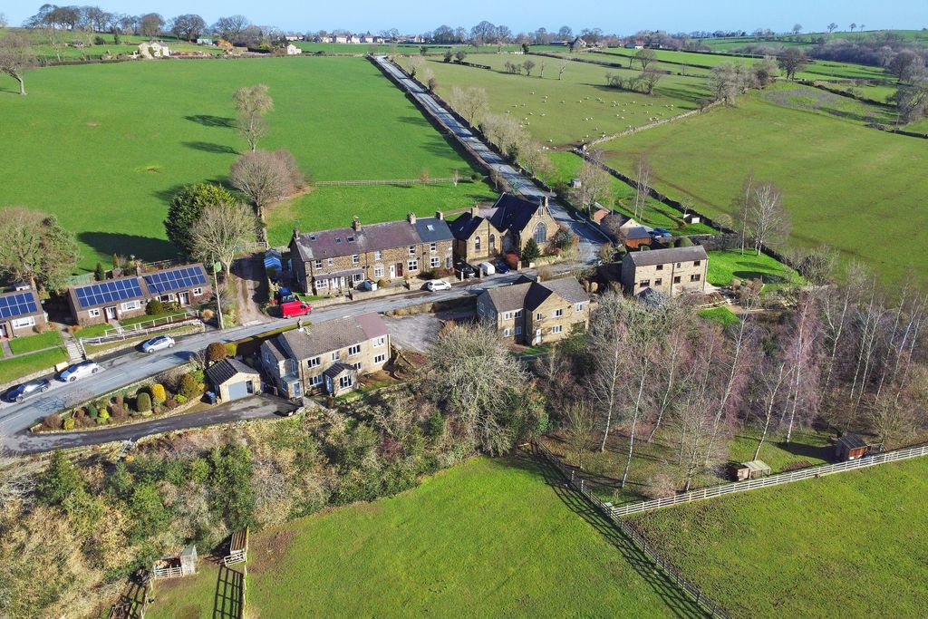 Property photo 2 of 19 2