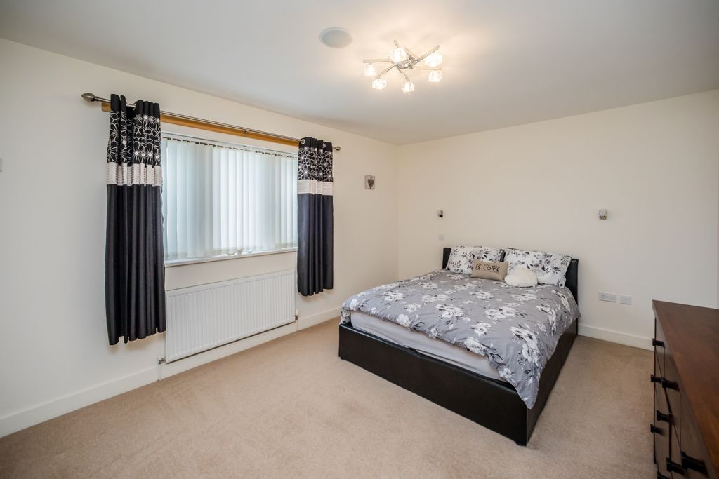 Additional image 12 of 6 bed detached house for saleVilla Gardens, Halifax, West Yorkshire HX3