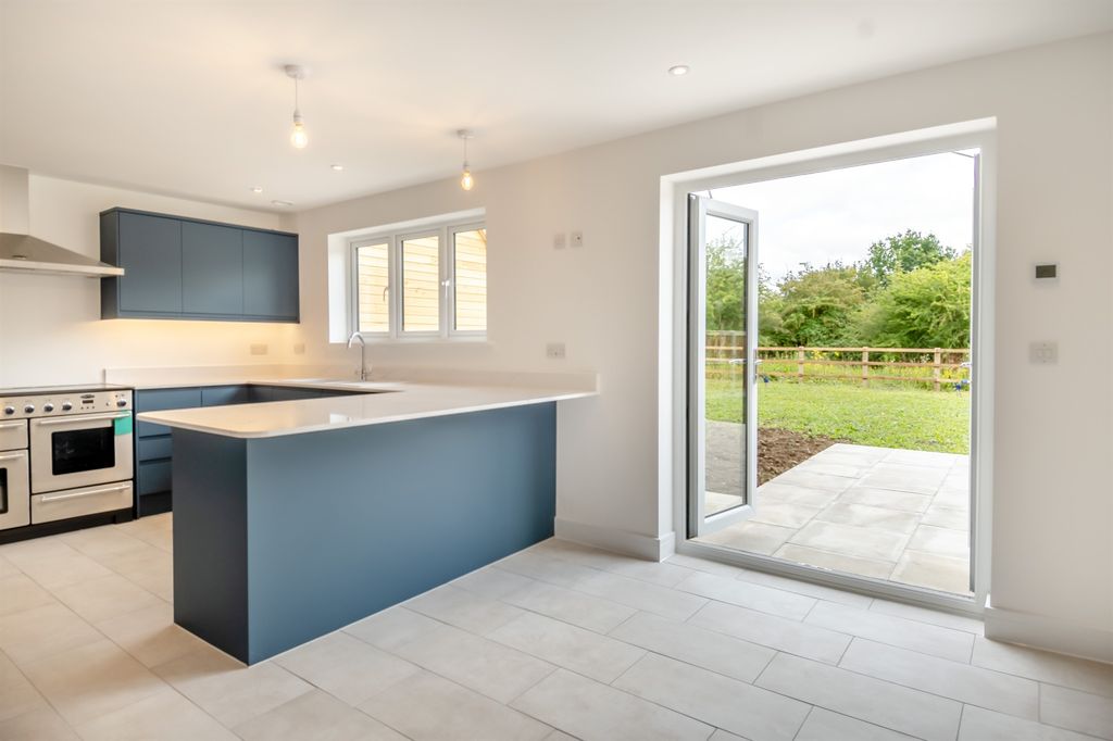 Property photo 2 of 18