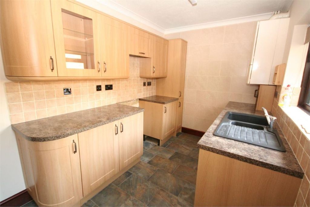 Property photo 2 of 11 5W9Iekdiq9Gpcf1mMcCi01Tsg-M.Jpg