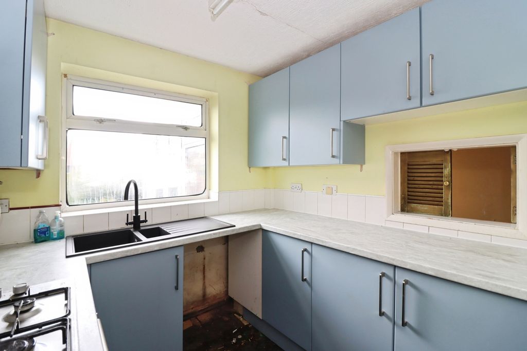 Property photo 2 of 14 Pbox-Img.Jpg