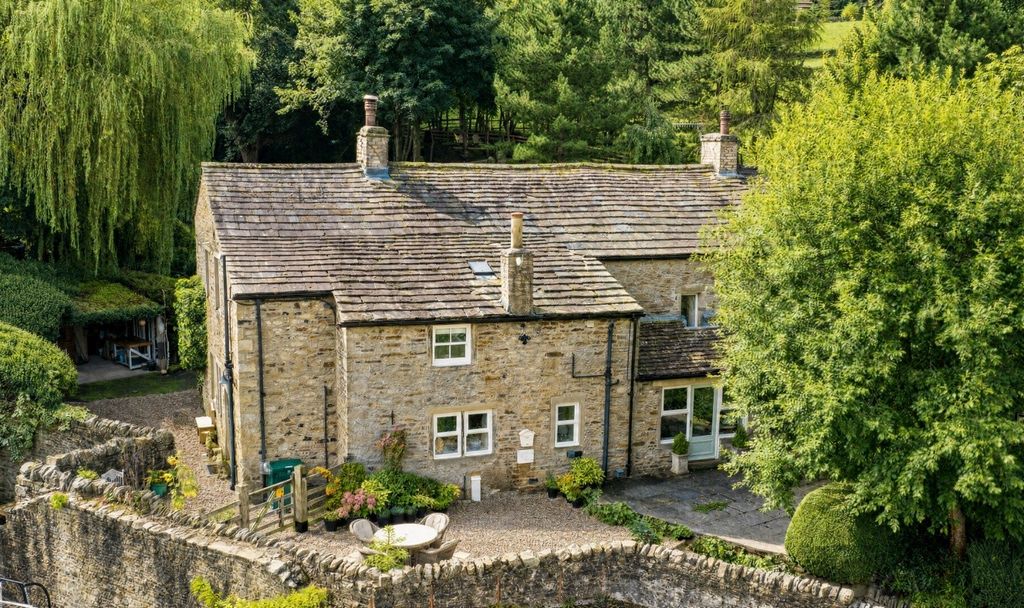 Property photo 1 of 33 Picture No. 97