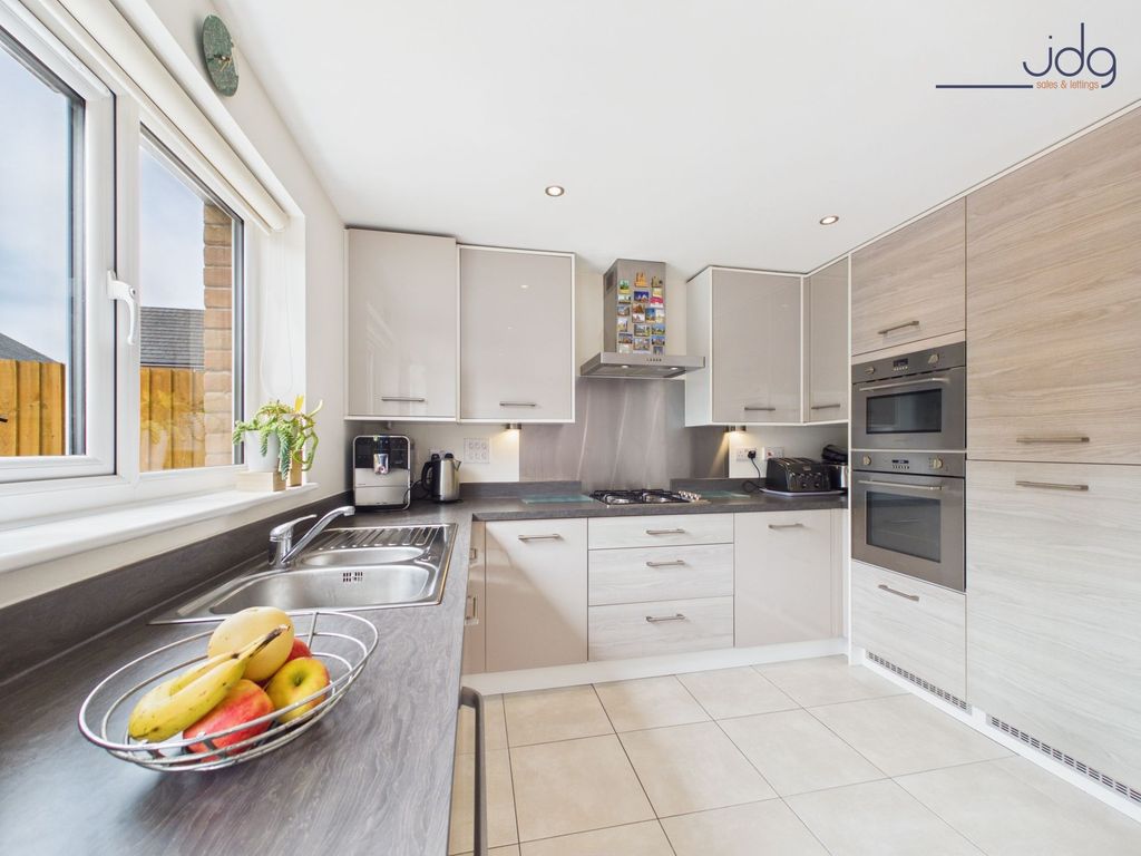 Property photo 2 of 22 Open Plan Kitchen Dining