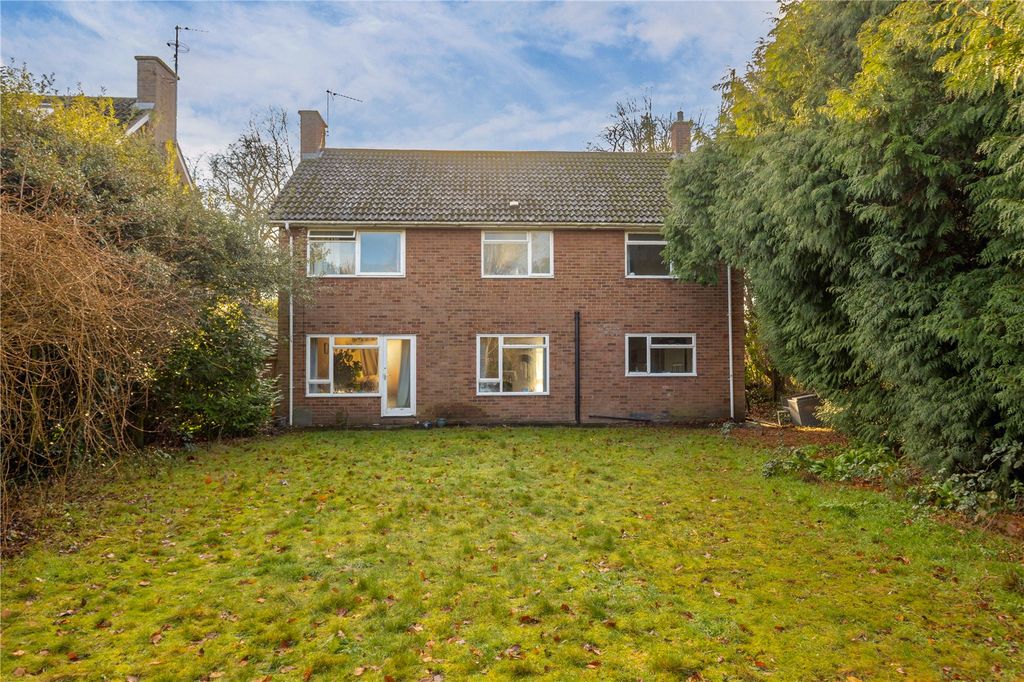 Property photo 3 of 9 Rear