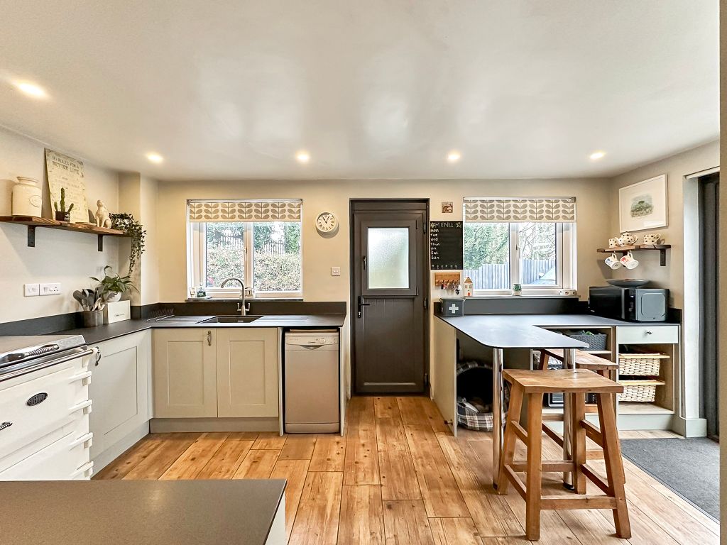 Property photo 2 of 30 Kitchen